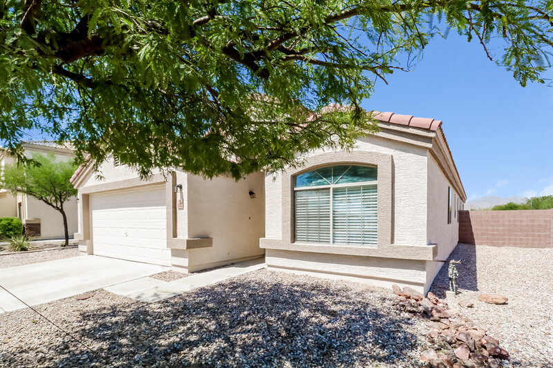 1,745/Mo, 23302 W Ashleigh Marie Dr Buckeye, AZ 85326 Front View