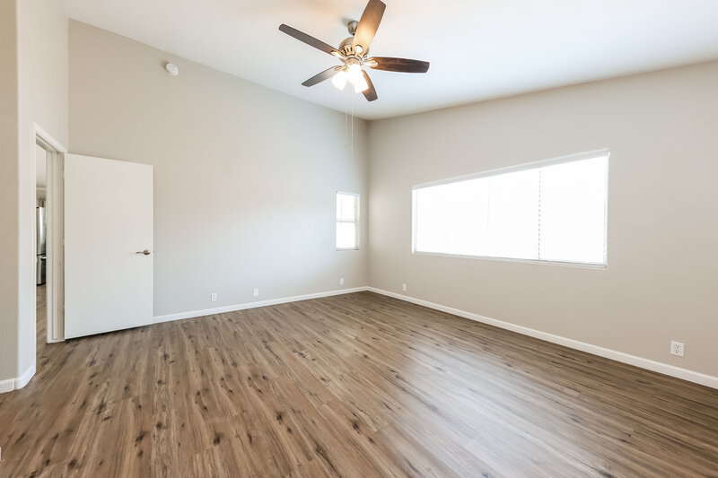 2,195/Mo, 8936 W Fullam St Peoria, AZ 85382 Main Bedroom View