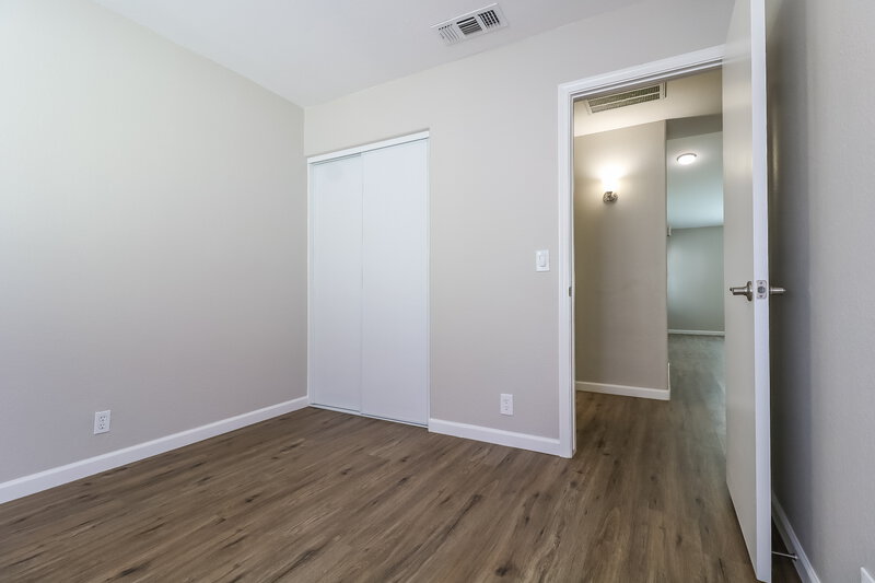 2,310/Mo, 8936 W Fullam St Peoria, AZ 85382 Bedroom View 2