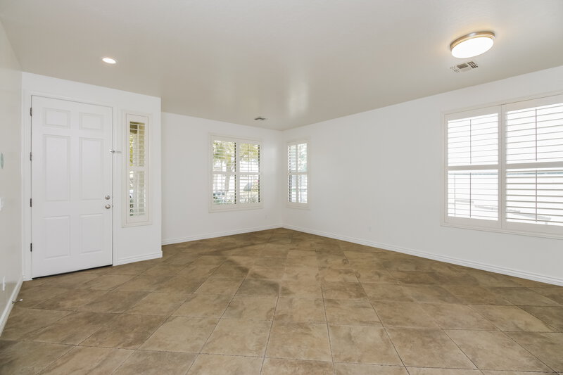 2,635/Mo, 4115 E Page Ave Gilbert, AZ 85234 Living Room View