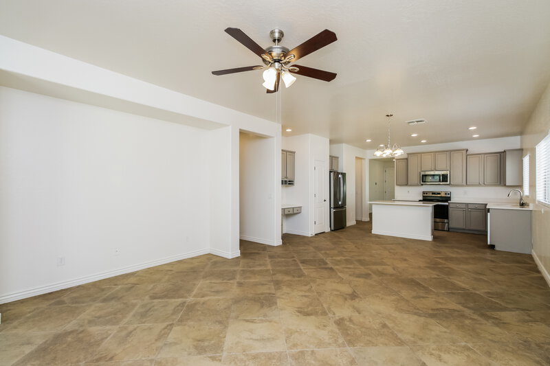 2,635/Mo, 4115 E Page Ave Gilbert, AZ 85234 Family Room View