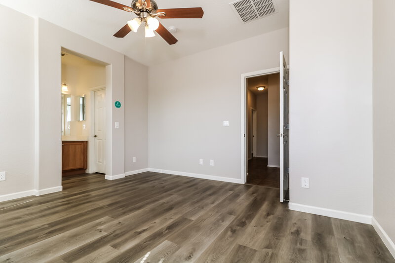 1,915/Mo, 40223 N High Noon Way Phoenix, AZ 85086 Main Bedroom View 2