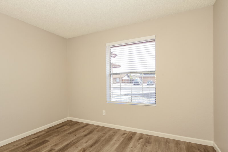 2,025/Mo, 6808 W Cameron Dr Peoria, AZ 85345 Bedroom View 2