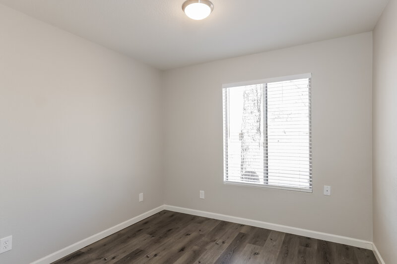 1,815/Mo, 7209 W Carol Ave Peoria, AZ 85345 Bedroom View 2