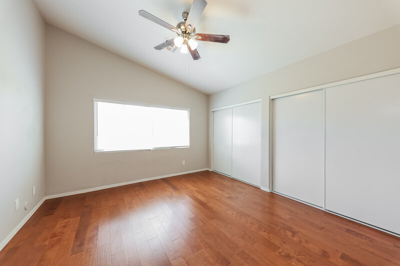 1,835/Mo, 8335 W Columbine Dr Peoria, AZ 85381 Main Bedroom View