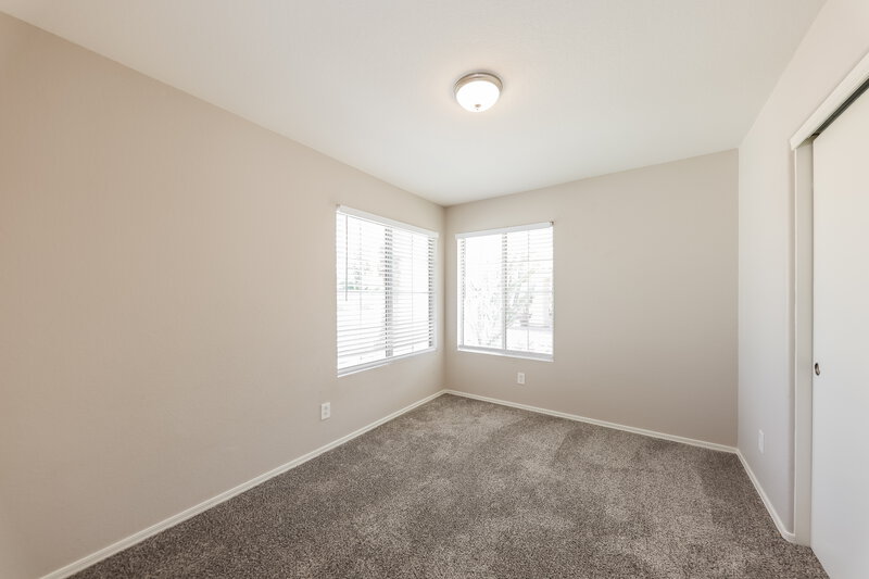 1,835/Mo, 8335 W Columbine Dr Peoria, AZ 85381 Bedroom View