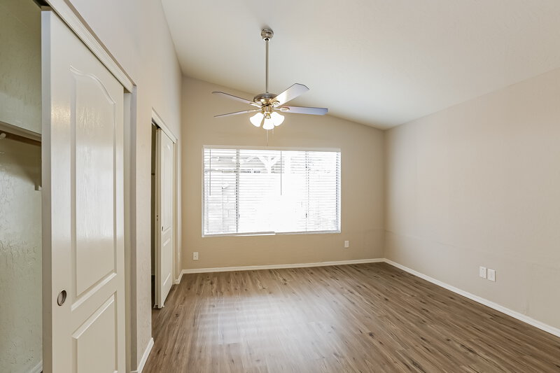 2,005/Mo, 4169 E Pecan Rd Phoenix, AZ 85040 Main Bedroom View