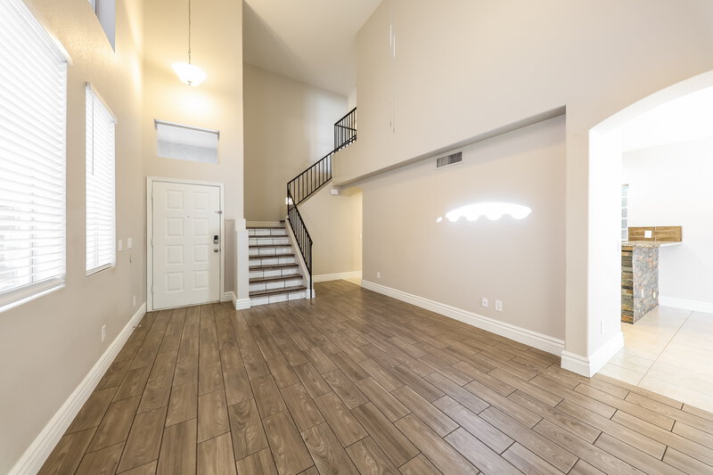 2,385/Mo, 3424 E Rockwood Dr Phoenix, AZ 85050 Living Room View 2
