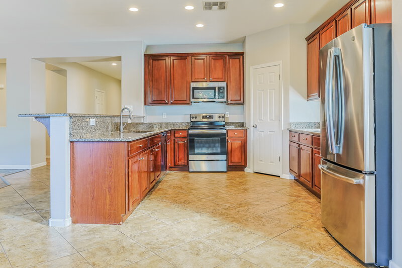 2,785/Mo, 4137 E Washington Ct Gilbert, AZ 85234 Kitchen View