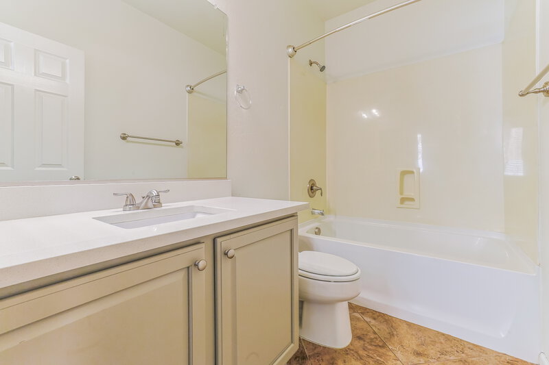 2,785/Mo, 4137 E Washington Ct Gilbert, AZ 85234 Bathroom View