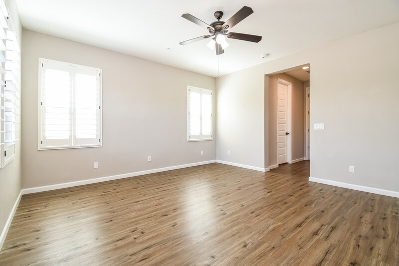 2,725/Mo, 1963 S Follett Way Gilbert, AZ 85295 Main Bedroom View 2