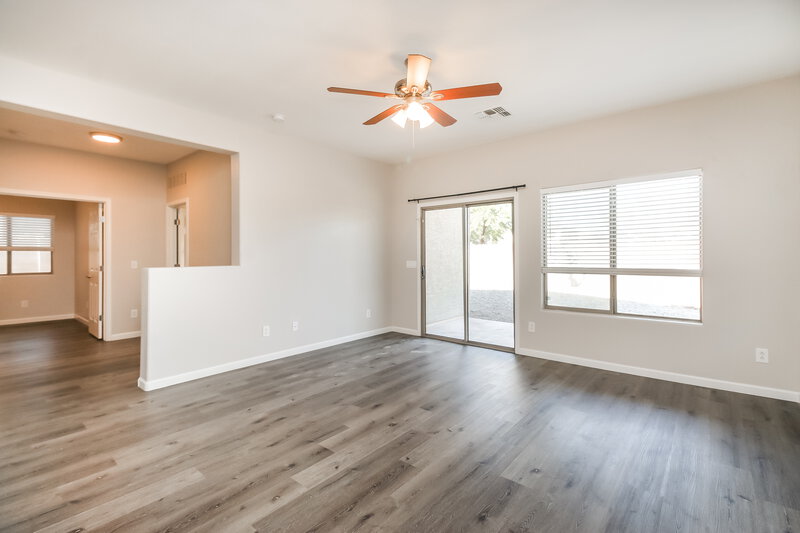 1,770/Mo, 17320 W Caribbean Ln Surprise, AZ 85388 Living Room View