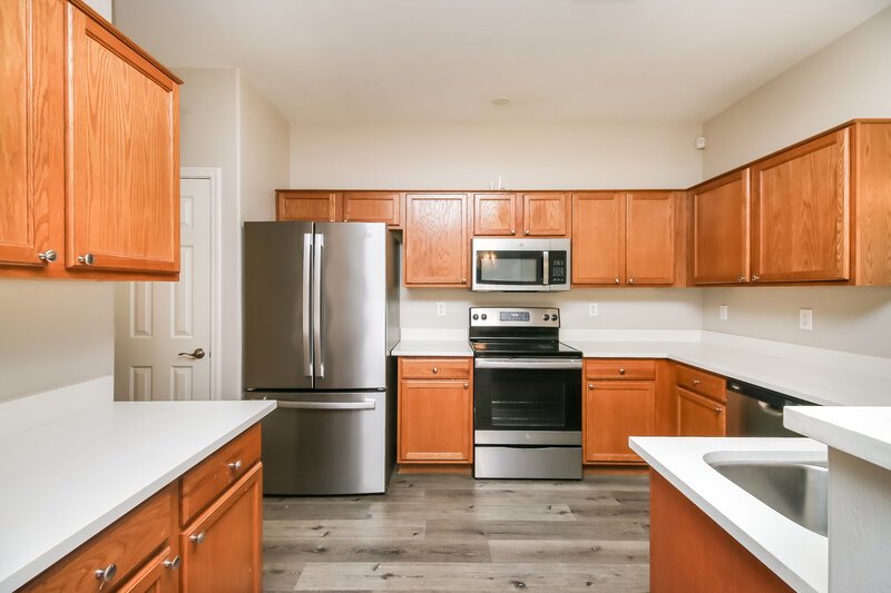 1,770/Mo, 17320 W Caribbean Ln Surprise, AZ 85388 Kitchen View