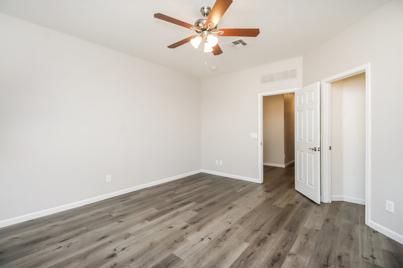 1,770/Mo, 17320 W Caribbean Ln Surprise, AZ 85388 Main Bedroom View 2