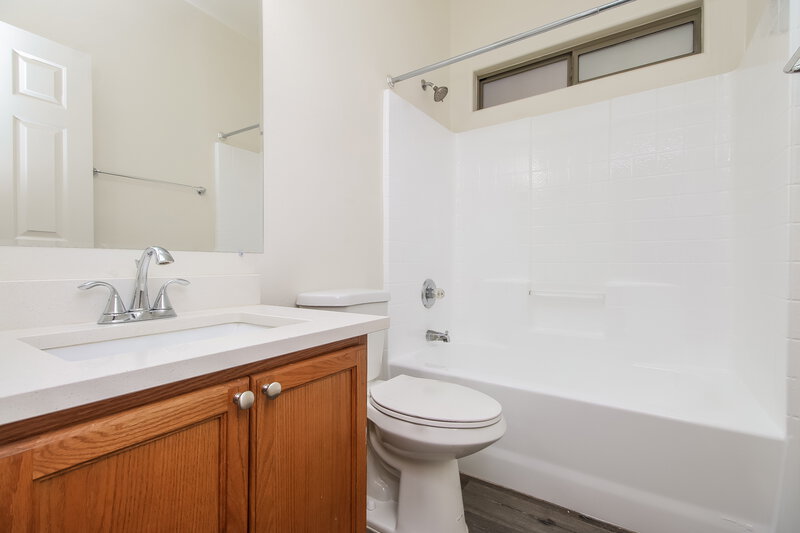 1,770/Mo, 17320 W Caribbean Ln Surprise, AZ 85388 Bathroom View