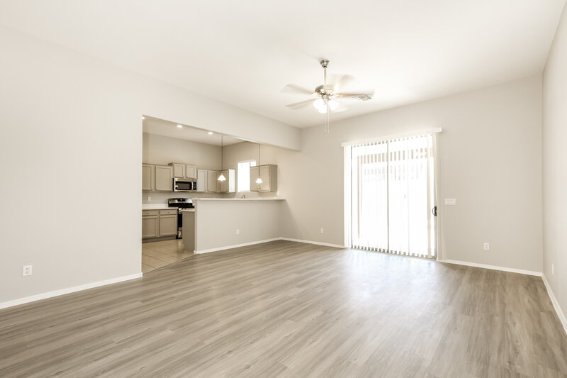 3,070/Mo, 1521 W Grove St Phoenix, AZ 85041 Living Room View