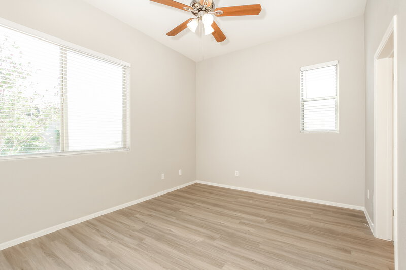 3,070/Mo, 1521 W Grove St Phoenix, AZ 85041 Main Bedroom View