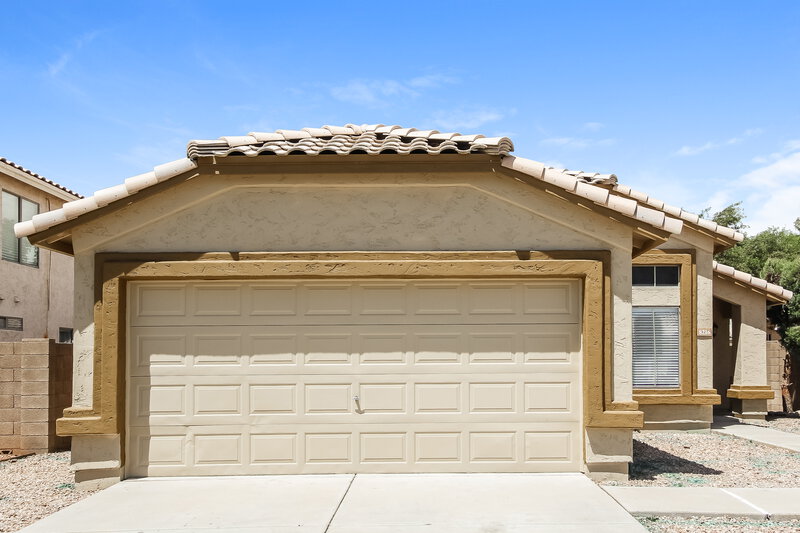 2,050/Mo, 8216 W Rue De Lamour Peoria, AZ 85381 External View