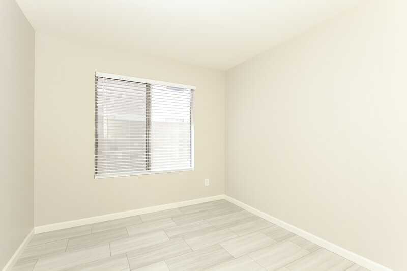 2,050/Mo, 8216 W Rue De Lamour Peoria, AZ 85381 Bedroom View 3