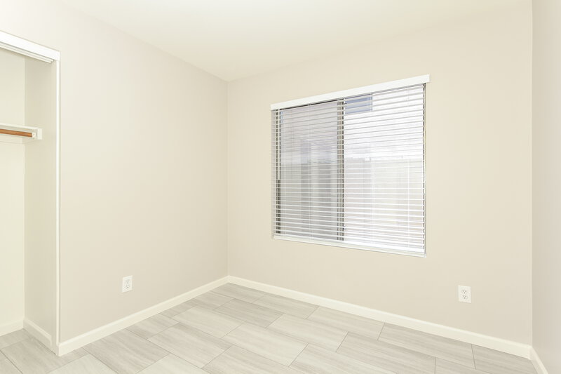 2,050/Mo, 8216 W Rue De Lamour Peoria, AZ 85381 Bedroom View 4