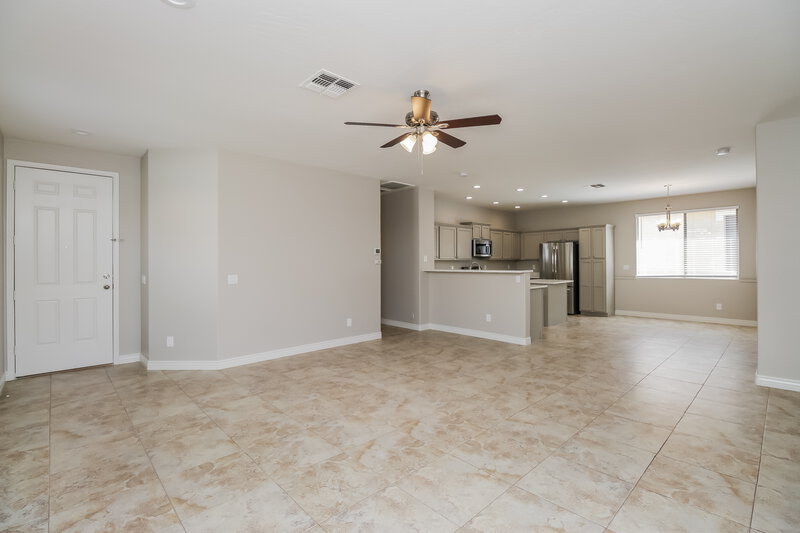 2,165/Mo, 21027 E Sonoqui Dr Queen Creek, AZ 85142 Living Room View 2