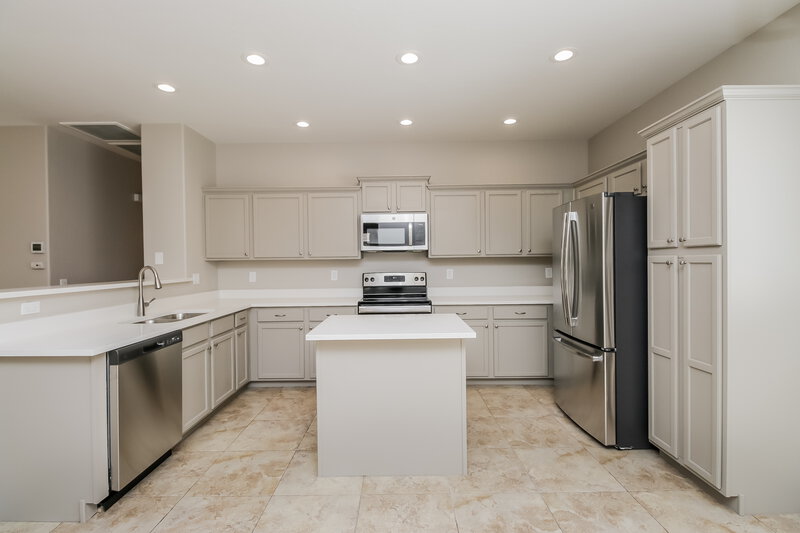 2,165/Mo, 21027 E Sonoqui Dr Queen Creek, AZ 85142 Kitchen View