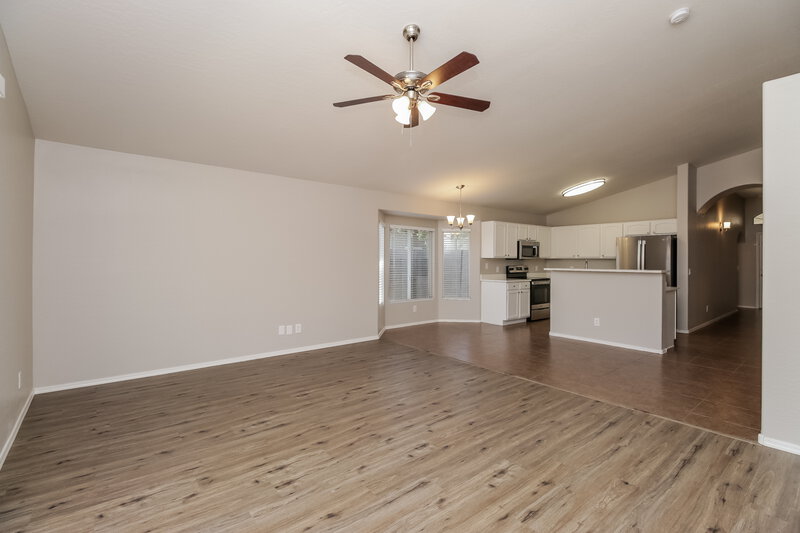2,140/Mo, 2833 W La Salle St Phoenix, AZ 85041 Living Room View 3