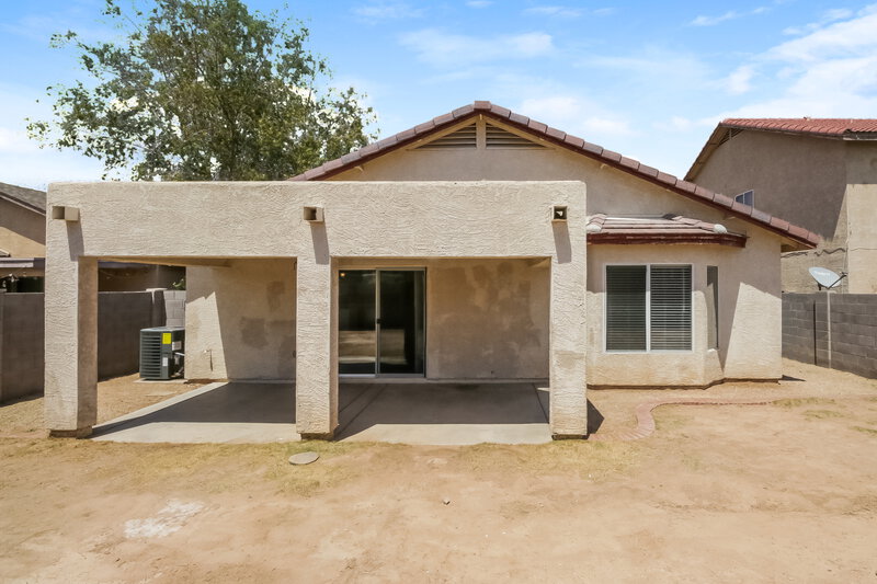 2,140/Mo, 2833 W La Salle St Phoenix, AZ 85041 Rear View 2