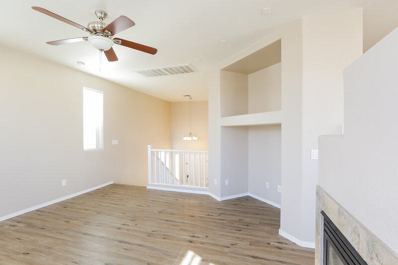 2,720/Mo, 1330 E Julian Dr Gilbert, AZ 85295 Living Room View