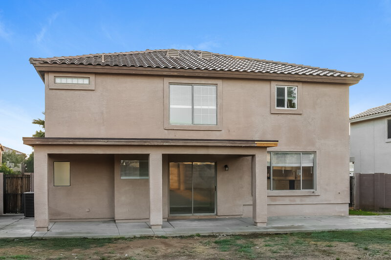 2,120/Mo, 7640 W Marlette Ave Glendale, AZ 85303 Rear View