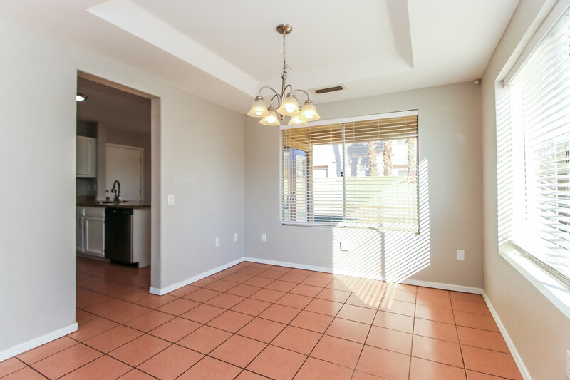 2,055/Mo, 1424 E Park Ave Chandler, AZ 85225 Dining Room View