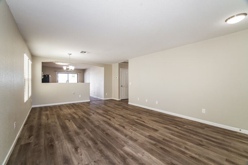 1,885/Mo, 9650 W Payson Rd Tolleson, AZ 85353 Living Room View 2