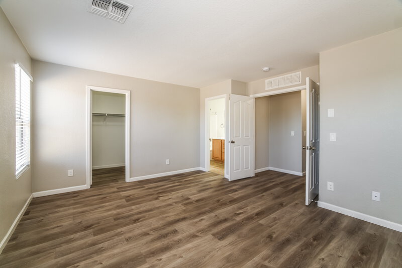1,885/Mo, 9650 W Payson Rd Tolleson, AZ 85353 Main Bedroom View 2