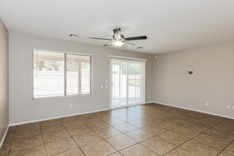 2,220/Mo, 15178 W Taylor St Goodyear, AZ 85338 Living Room View