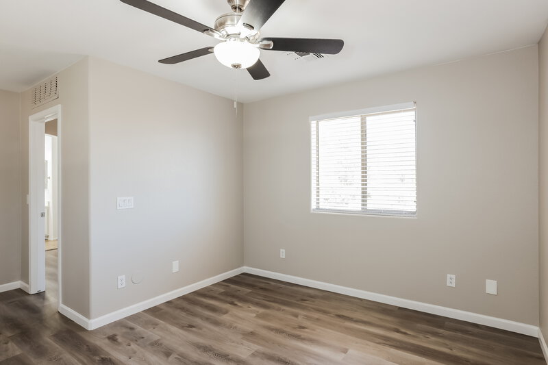 2,220/Mo, 15178 W Taylor St Goodyear, AZ 85338 Bedroom View