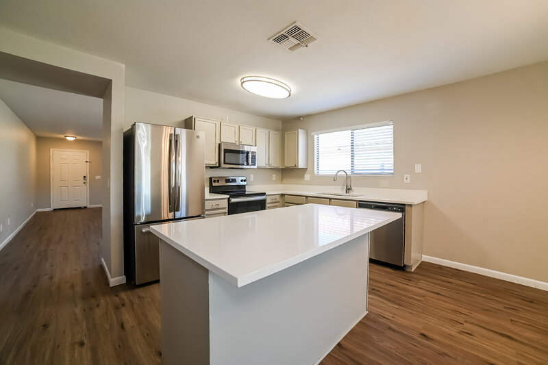2,050/Mo, 3045 W Desert Vista Trail Phoenix, AZ 85083 Kitchen View