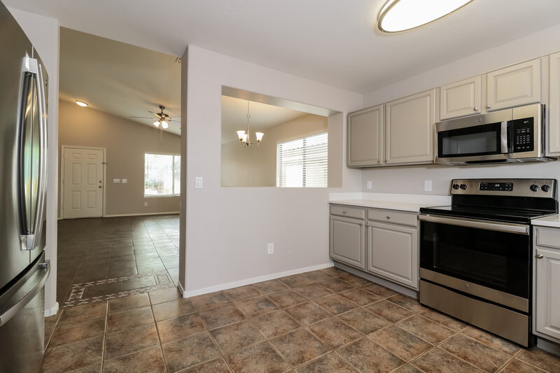 2,040/Mo, 6610 W Chickasaw St Phoenix, AZ 85043 Misc View 6