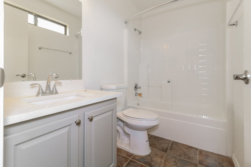 2,040/Mo, 6610 W Chickasaw St Phoenix, AZ 85043 Misc View 9