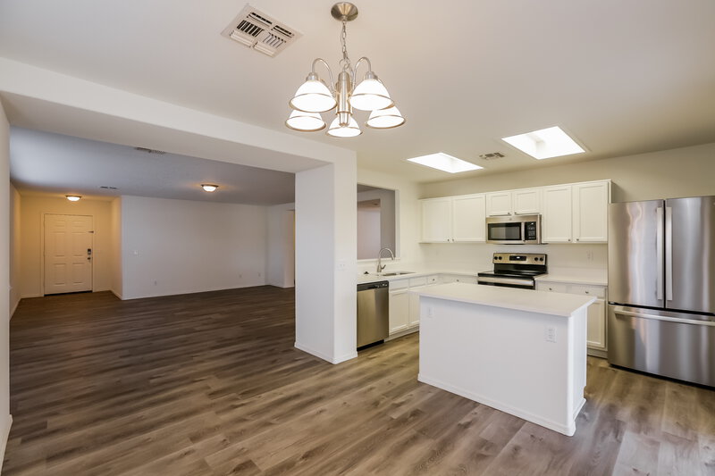 2,560/Mo, 5725 E Flower Cir Mesa, AZ 85206 Dining Room View