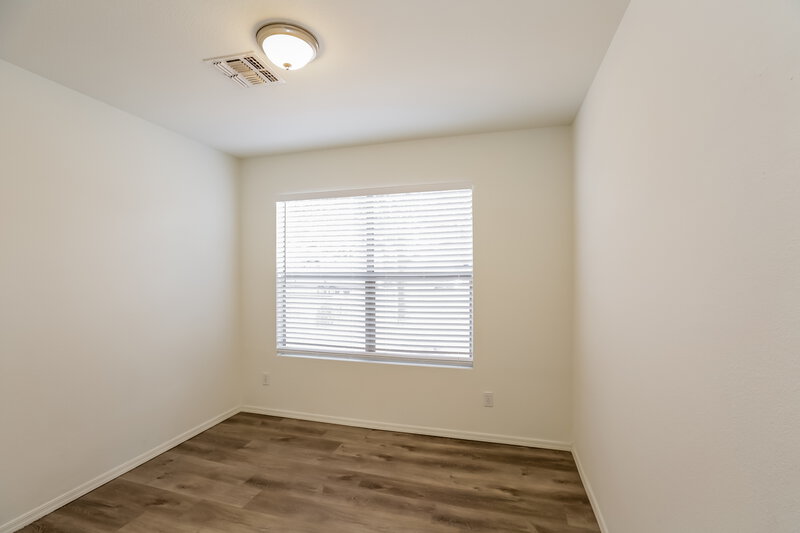 2,560/Mo, 5725 E Flower Cir Mesa, AZ 85206 Bedroom View 3