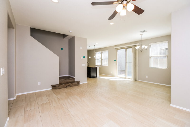 2,195/Mo, 155 N Sandal Mesa, AZ 85205 Living Room View 2