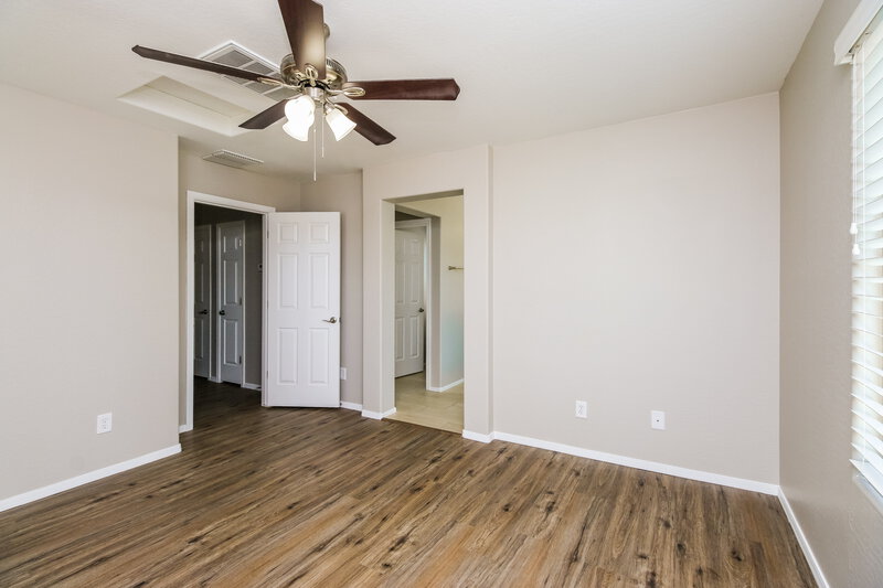 2,195/Mo, 155 N Sandal Mesa, AZ 85205 Main Bedroom View 2