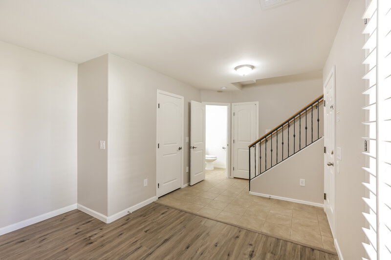 2,300/Mo, 4087 E Jasper Dr Gilbert, AZ 85296 Living Room View