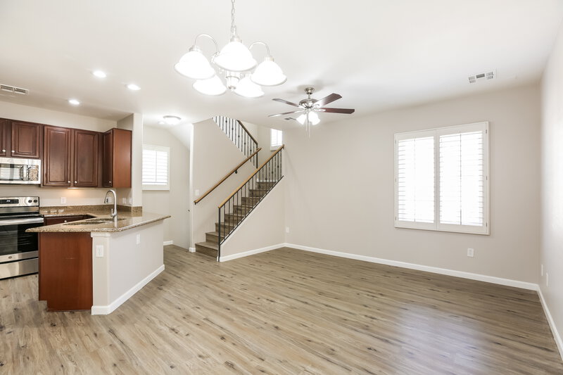 2,300/Mo, 4087 E Jasper Dr Gilbert, AZ 85296 Dining Room View