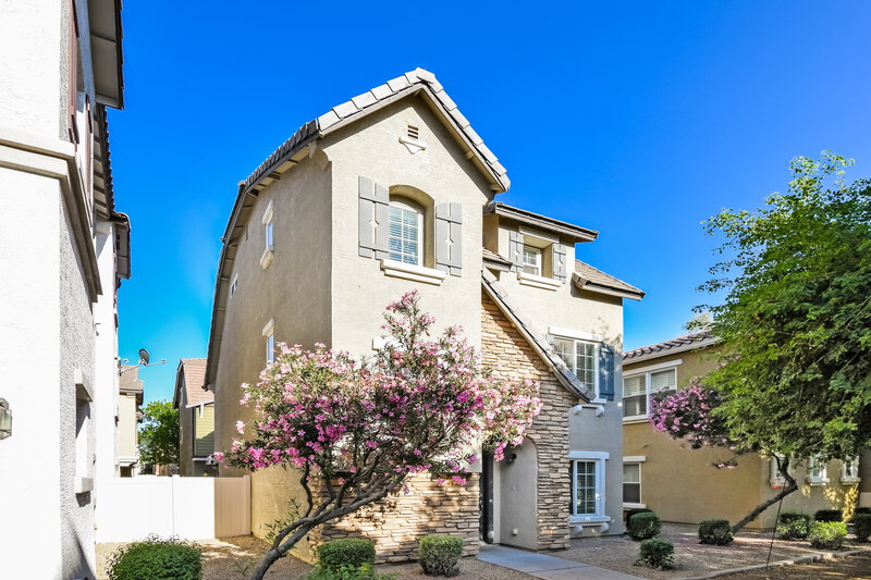 0/Mo, 4173 E Jasper Dr Gilbert, AZ 85296 Front View