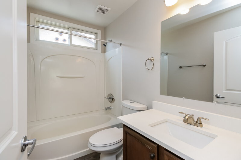 2,410/Mo, 4173 E Jasper Dr Gilbert, AZ 85296 Main Bathroom View