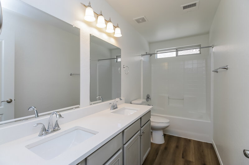 1,965/Mo, 10014 W Winslow Ave Tolleson, AZ 85353 Main Bathroom View 2