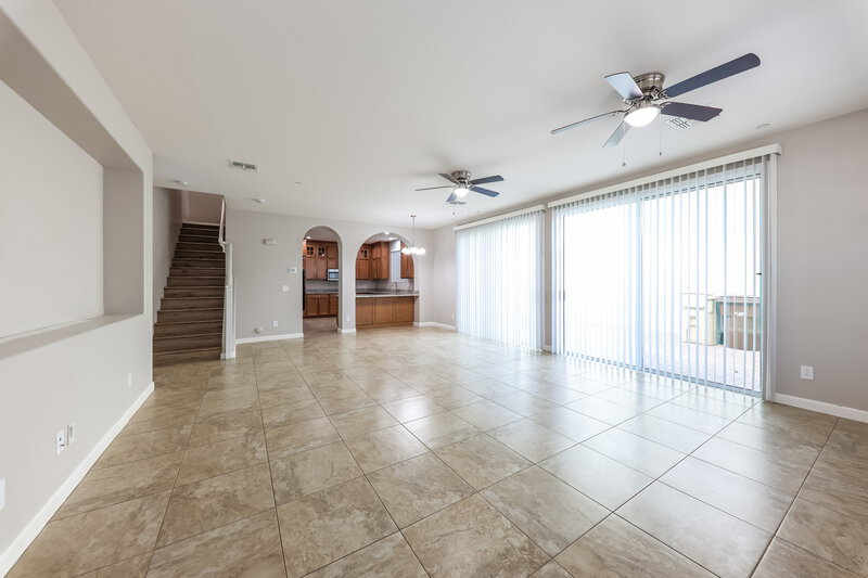 1,995/Mo, 29082 N 124th Ln Peoria, AZ 85383 Living Room View