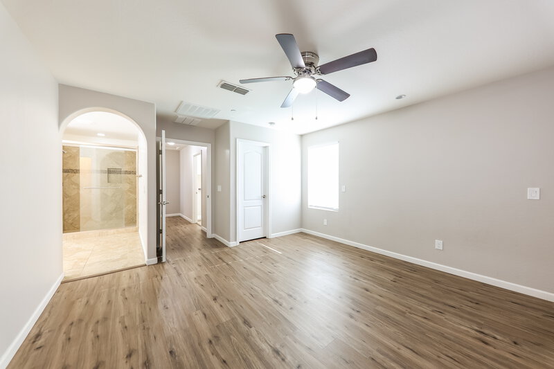 1,995/Mo, 29082 N 124th Ln Peoria, AZ 85383 Main Bedroom View