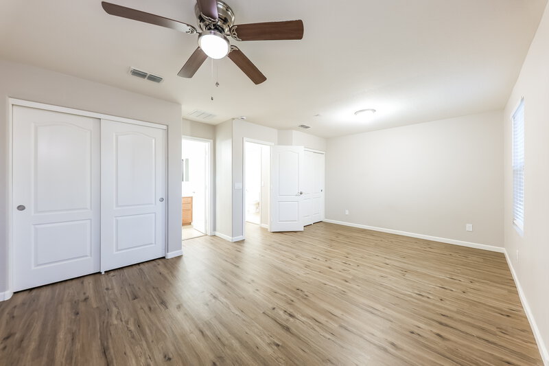 1,995/Mo, 29082 N 124th Ln Peoria, AZ 85383 Bedroom View 2